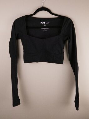 POPFLEX Sweetheart Long Sleeve Crop Top (Black)